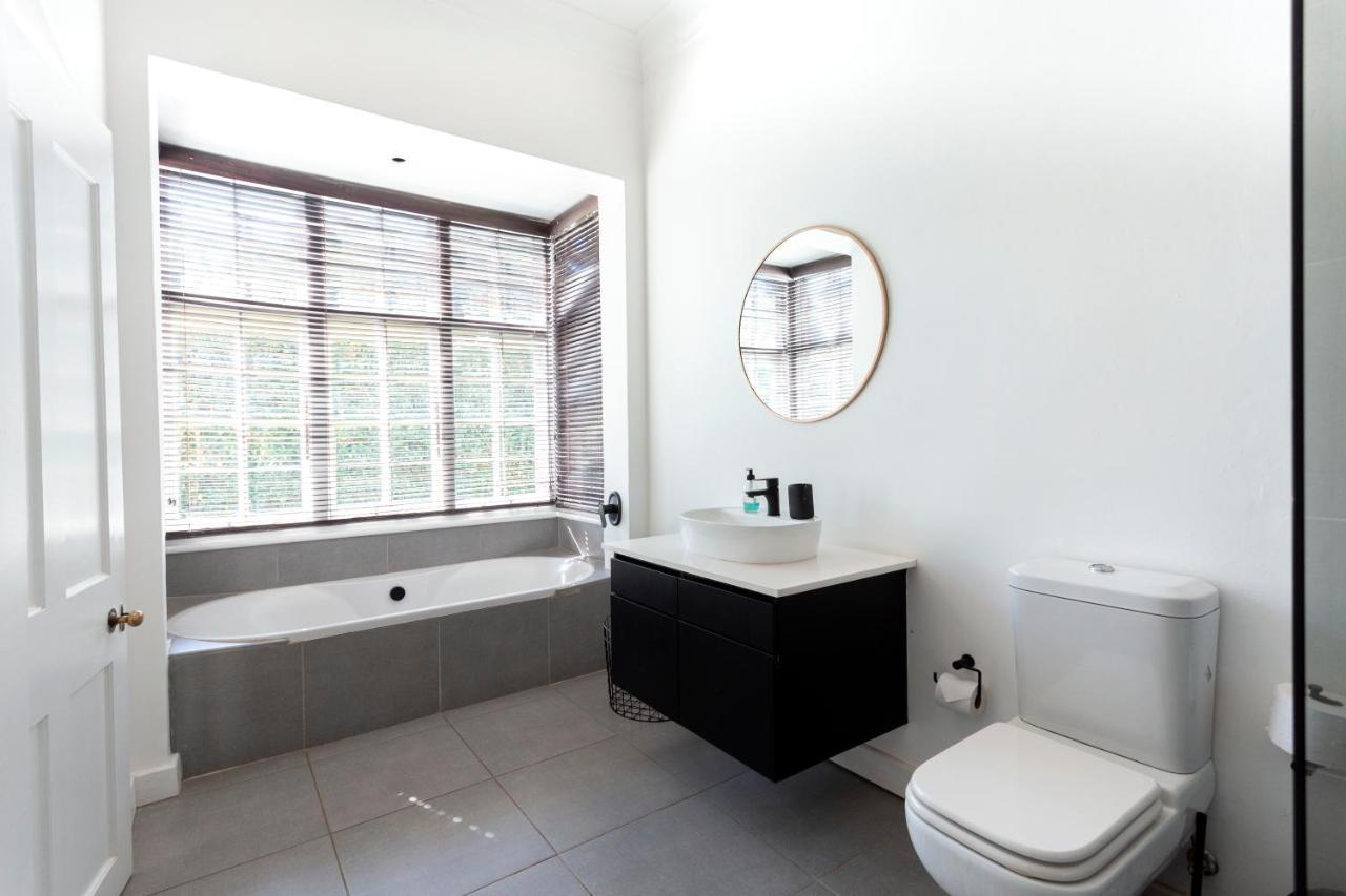 Taunton Manor Hotel Pietermaritzburg Bagian luar foto